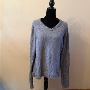 Cozy Women's V-Neck Sweater in Light Gray